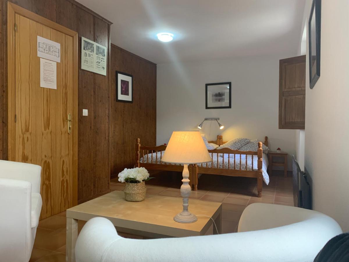 Casa Rural Laguarta - Restaurante Guest House Ngoại thất bức ảnh
